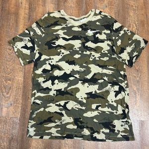 Nike T-shirt never worn